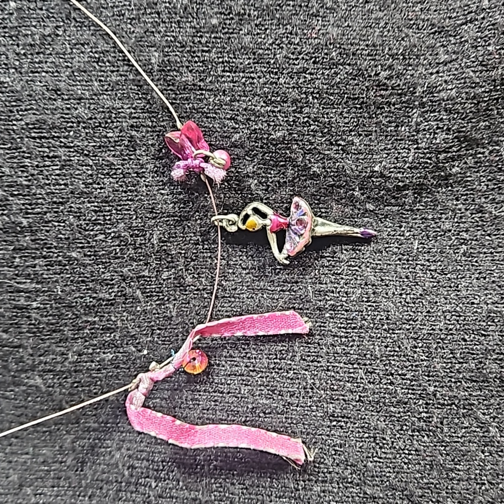 Ballerina 16" Wire Necklace with Barbie Pink Accents NWT from Fly - Picture 3 of 10